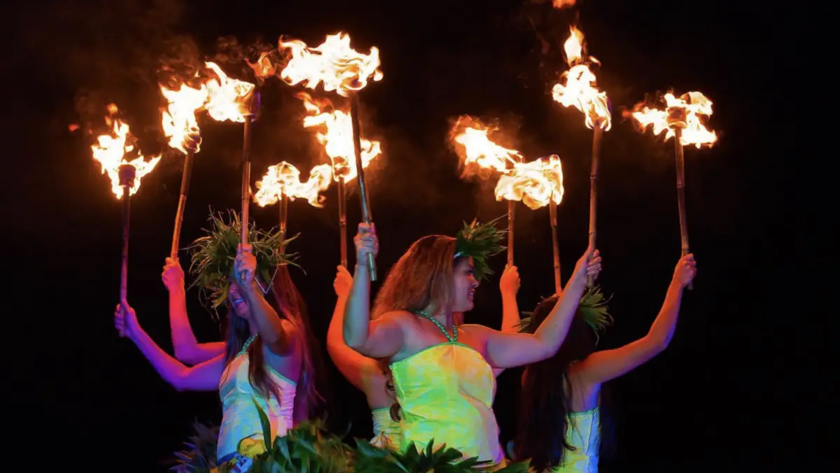 Princeville Kauai, Annual Events, Ahi Lele Fireshow