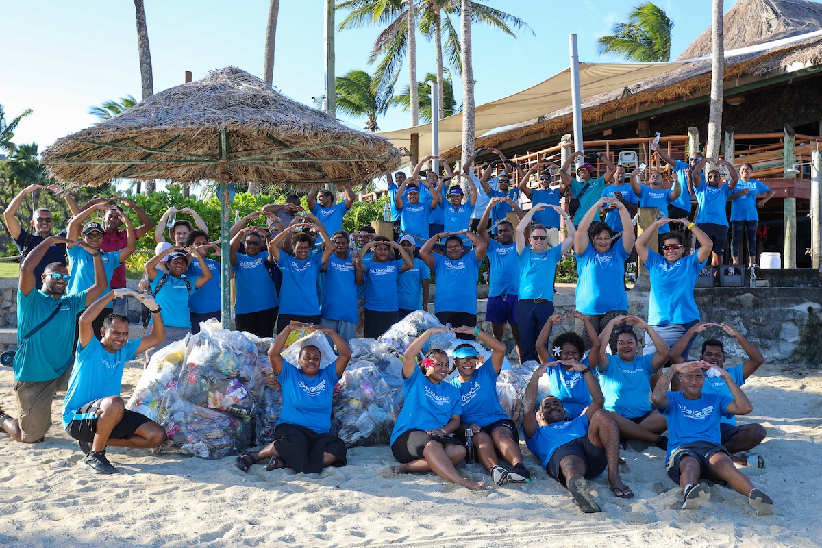 Fiji beach cleaunup crew